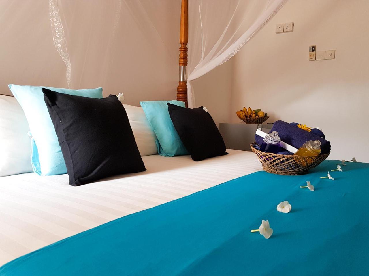 White Villa Beach Resort Mirissa Ngoại thất bức ảnh