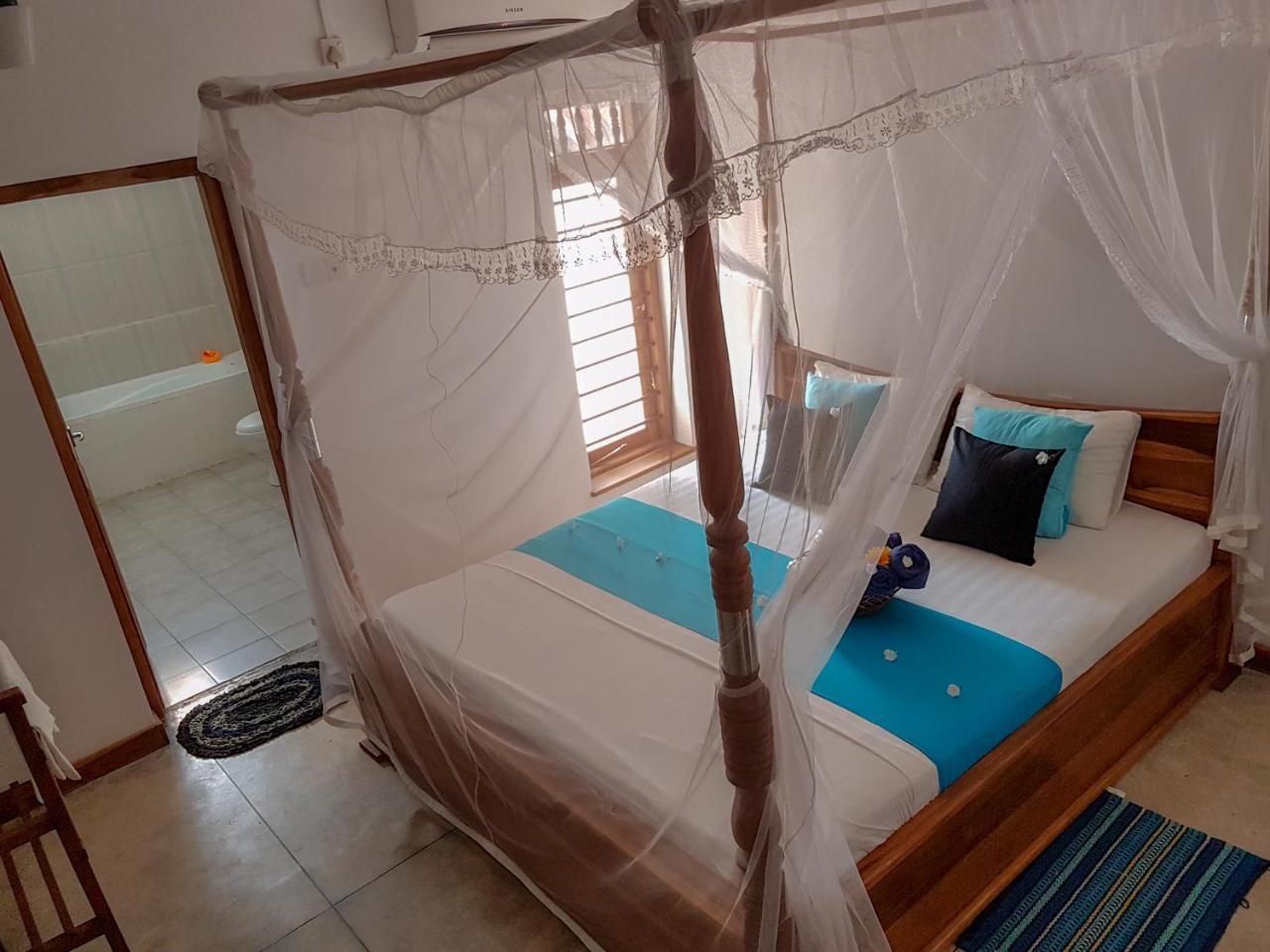 White Villa Beach Resort Mirissa Ngoại thất bức ảnh