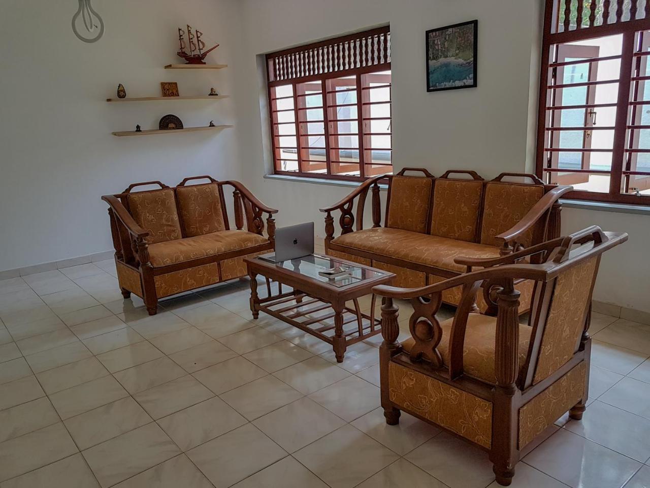 White Villa Beach Resort Mirissa Ngoại thất bức ảnh